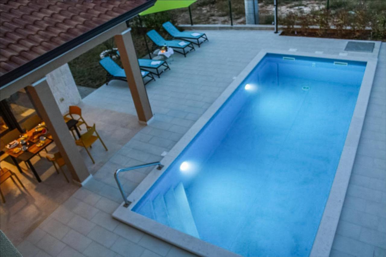 Villa Carneol Kaldanija Εξωτερικό φωτογραφία